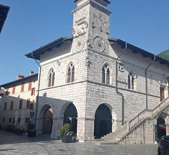 La Loggia Gasthof Venzone